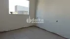 Foto 2 de Apartamento com 3 Quartos à venda, 69m² em Novo Mundo, Uberlândia