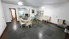 Foto 9 de Apartamento com 3 Quartos à venda, 200m² em Praia das Pitangueiras, Guarujá