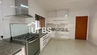 Foto 3 de Casa de Condomínio com 3 Quartos à venda, 372m² em Condominio Portal do Sol II, Goiânia