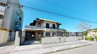 Foto 2 de Casa com 4 Quartos para alugar, 100m² em Bombas, Bombinhas