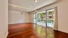 Foto 3 de Apartamento com 3 Quartos para venda ou aluguel, 220m² em Leblon, Rio de Janeiro