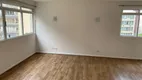 Foto 2 de Apartamento com 3 Quartos para venda ou aluguel, 150m² em Jardim América, São Paulo