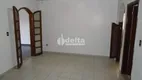 Foto 8 de Casa com 3 Quartos à venda, 224m² em Cidade Jardim, Uberlândia