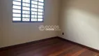 Foto 9 de Casa com 3 Quartos para alugar, 260m² em Santiago, Araguari