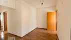 Foto 3 de Casa com 2 Quartos à venda, 300m² em Vila União, São Paulo