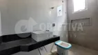 Foto 2 de Casa com 3 Quartos à venda, 180m² em Jardim Inconfidência, Uberlândia