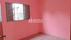 Foto 6 de Casa com 2 Quartos à venda, 60m² em Tubalina, Uberlândia