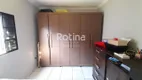 Foto 6 de Casa com 2 Quartos à venda, 70m² em Alto Umuarama, Uberlândia