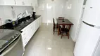 Foto 19 de Apartamento com 4 Quartos à venda, 130m² em Pitangueiras, Guarujá