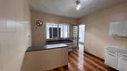 Foto 3 de Casa com 2 Quartos para alugar, 250m² em Vila Thais, Atibaia