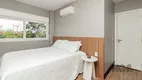 Foto 10 de Apartamento com 3 Quartos à venda, 75m² em Navegantes, Porto Alegre