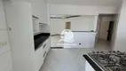 Foto 28 de Apartamento com 4 Quartos à venda, 140m² em Pitangueiras, Guarujá