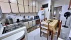 Foto 22 de Apartamento com 3 Quartos à venda, 130m² em Praia das Pitangueiras, Guarujá