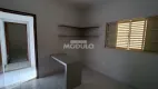 Foto 5 de Casa com 5 Quartos para alugar, 125m² em Nossa Senhora Aparecida, Uberlândia