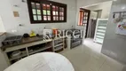 Foto 12 de Casa com 5 Quartos à venda, 324m² em Balneário Praia do Pernambuco, Guarujá