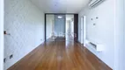 Foto 17 de Apartamento com 4 Quartos à venda, 310m² em Barra da Tijuca, Rio de Janeiro