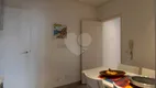 Foto 10 de Apartamento com 4 Quartos à venda, 205m² em Higienópolis, São Paulo