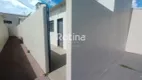 Foto 4 de Casa com 2 Quartos para alugar, 45m² em Santa Mônica, Uberlândia