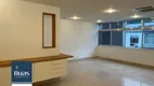 Foto 29 de Apartamento com 3 Quartos à venda, 130m² em Leblon, Rio de Janeiro