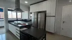 Foto 38 de Apartamento com 4 Quartos à venda, 200m² em Pitangueiras, Guarujá