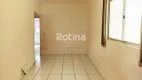 Foto 2 de Apartamento com 3 Quartos à venda, 65m² em Cazeca, Uberlândia