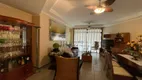 Foto 3 de Apartamento com 4 Quartos à venda, 160m² em Praia das Pitangueiras, Guarujá