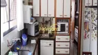 Foto 10 de Apartamento com 3 Quartos à venda, 242m² em Higienópolis, São Paulo