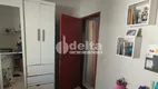 Foto 15 de Casa com 4 Quartos à venda, 137m² em Santa Mônica, Uberlândia