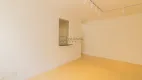 Foto 4 de Apartamento com 3 Quartos para alugar, 85m² em Vila Olímpia, São Paulo