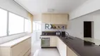 Foto 10 de Apartamento com 4 Quartos à venda, 150m² em Higienópolis, São Paulo