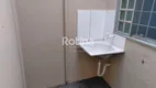 Foto 8 de Casa com 3 Quartos para alugar, 40m² em Santa Rosa, Uberlândia