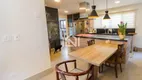 Foto 3 de Casa de Condomínio com 5 Quartos à venda, 450m² em Granja Viana, Cotia