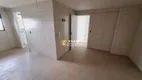 Foto 11 de Apartamento com 4 Quartos à venda, 135m² em Ilha do Retiro, Recife