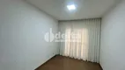 Foto 4 de Apartamento com 2 Quartos à venda, 50m² em Martins, Uberlândia