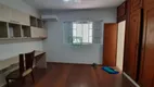 Foto 18 de Casa com 4 Quartos à venda, 326m² em Lidice, Uberlândia