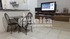 Foto 2 de Apartamento com 2 Quartos à venda, 45m² em Mansorur, Uberlândia
