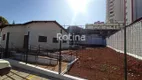 Foto 2 de Casa com 3 Quartos para alugar, 120m² em Fundinho, Uberlândia