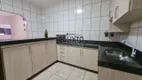 Foto 7 de Casa com 3 Quartos à venda, 200m² em Jardim Brasília, Uberlândia