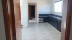 Foto 2 de Apartamento com 2 Quartos à venda, 58m² em Jardim Patrícia, Uberlândia