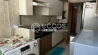 Foto 14 de Apartamento com 3 Quartos para alugar, 90m² em Santa Mônica, Uberlândia