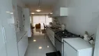 Foto 12 de Apartamento com 4 Quartos à venda, 185m² em Pitangueiras, Guarujá