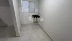 Foto 4 de Apartamento com 3 Quartos para alugar, 80m² em Martins, Uberlândia