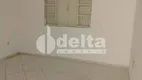 Foto 6 de Imóvel Comercial com 3 Quartos para alugar, 225m² em Cazeca, Uberlândia