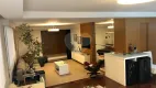 Foto 5 de Apartamento com 3 Quartos à venda, 212m² em Higienópolis, São Paulo