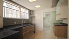 Foto 8 de Apartamento com 3 Quartos à venda, 210m² em Higienópolis, São Paulo