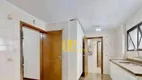 Foto 12 de Apartamento com 4 Quartos à venda, 160m² em Higienópolis, São Paulo