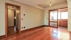 Foto 18 de Apartamento com 4 Quartos à venda, 211m² em Mont' Serrat, Porto Alegre