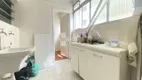 Foto 9 de Apartamento com 3 Quartos à venda, 130m² em Higienópolis, São Paulo