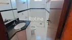 Foto 9 de Apartamento com 3 Quartos à venda, 75m² em Santa Mônica, Uberlândia