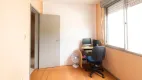 Foto 10 de Apartamento com 3 Quartos à venda, 46m² em Cristal, Porto Alegre